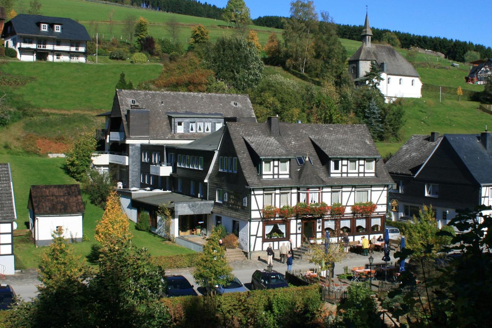 Hotel Hanses-Braeutigam Schmallenberg Exterior photo